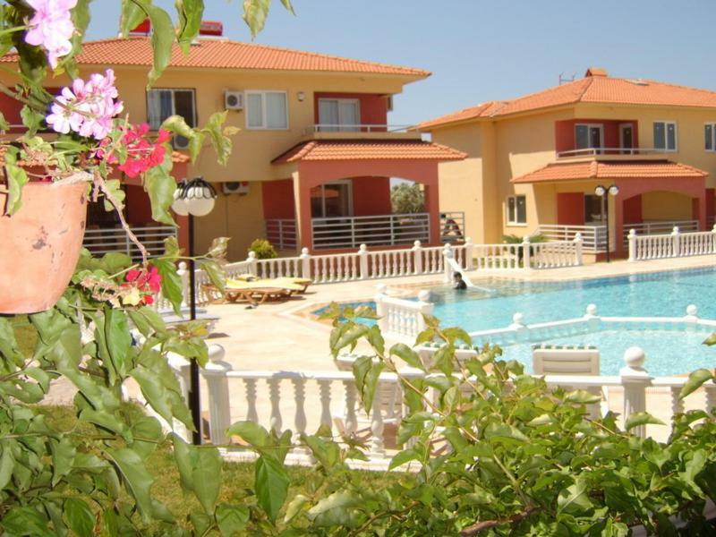 Green Park Villa *